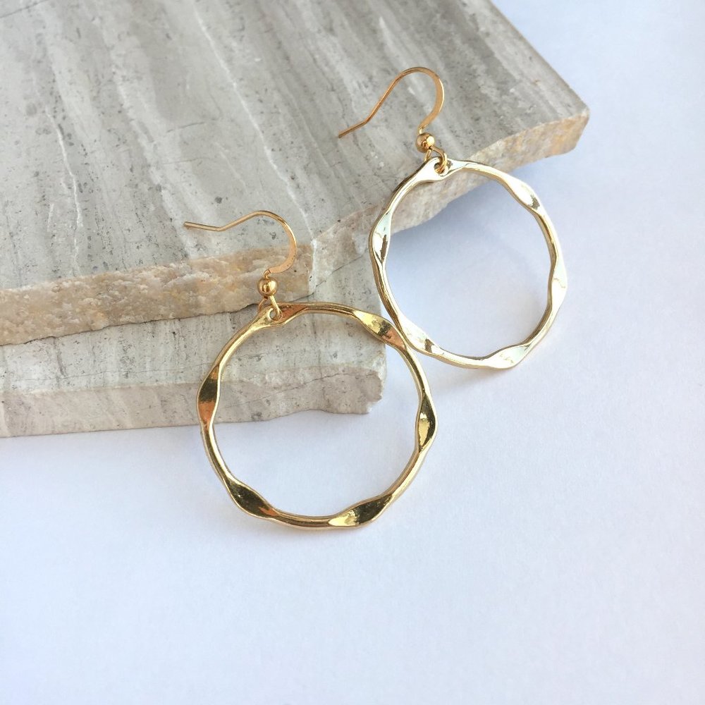 Medium Shiny Gold Hoop Earrings